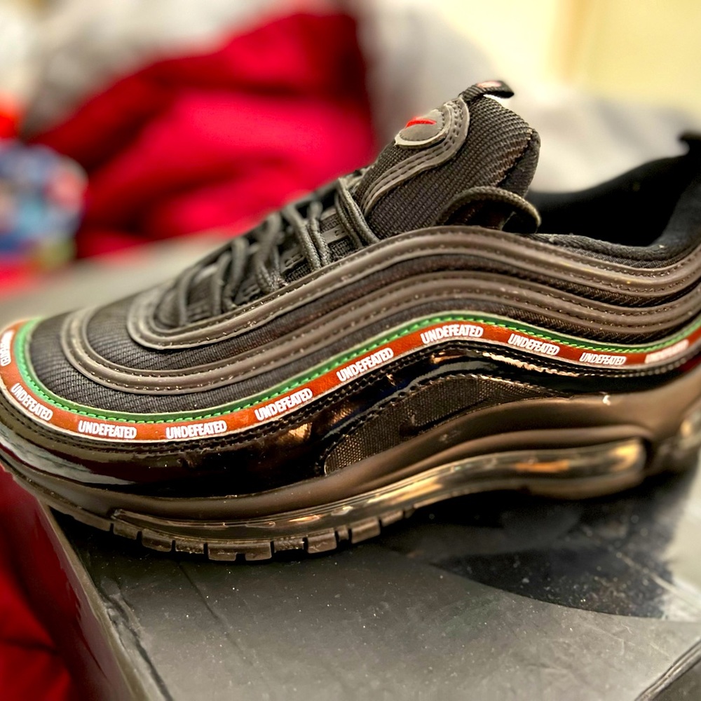 Gucci stripes Nike air max undefeated 97, size 8 womens